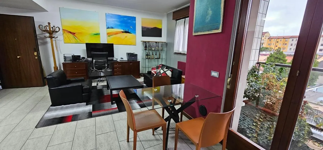 Milan Condo Ideal For Families,Pets,Business