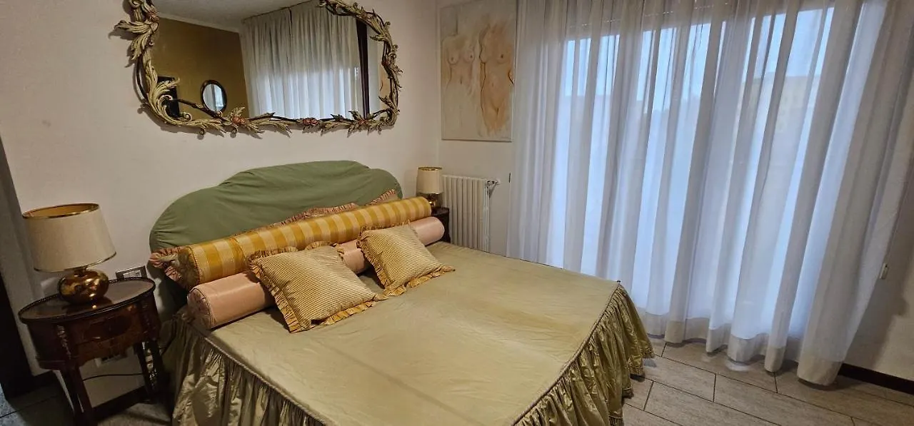 Milan Condo Ideal For Families,Pets,Business 0*,  Italia